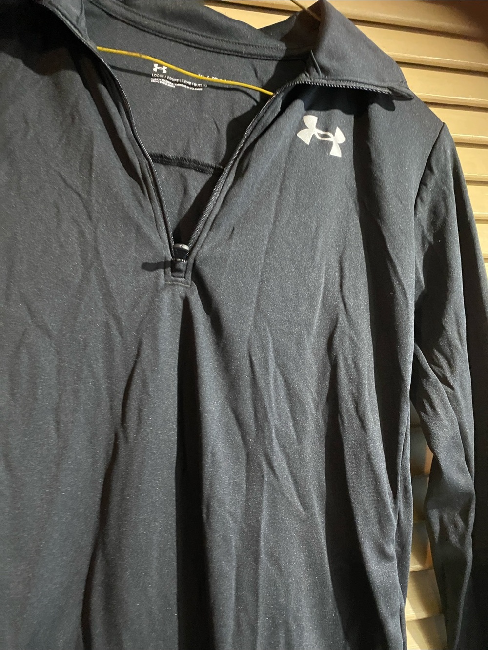 Under Armour Men’s Black Long-Sleeve 1/4 Zip Performance Pullover